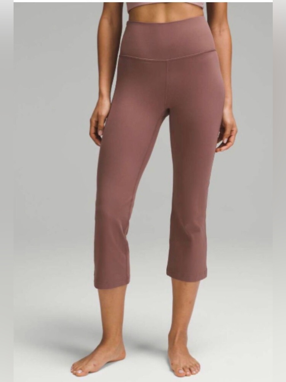 LULULEMON Groove SHR Crop 23" SIZE: 2